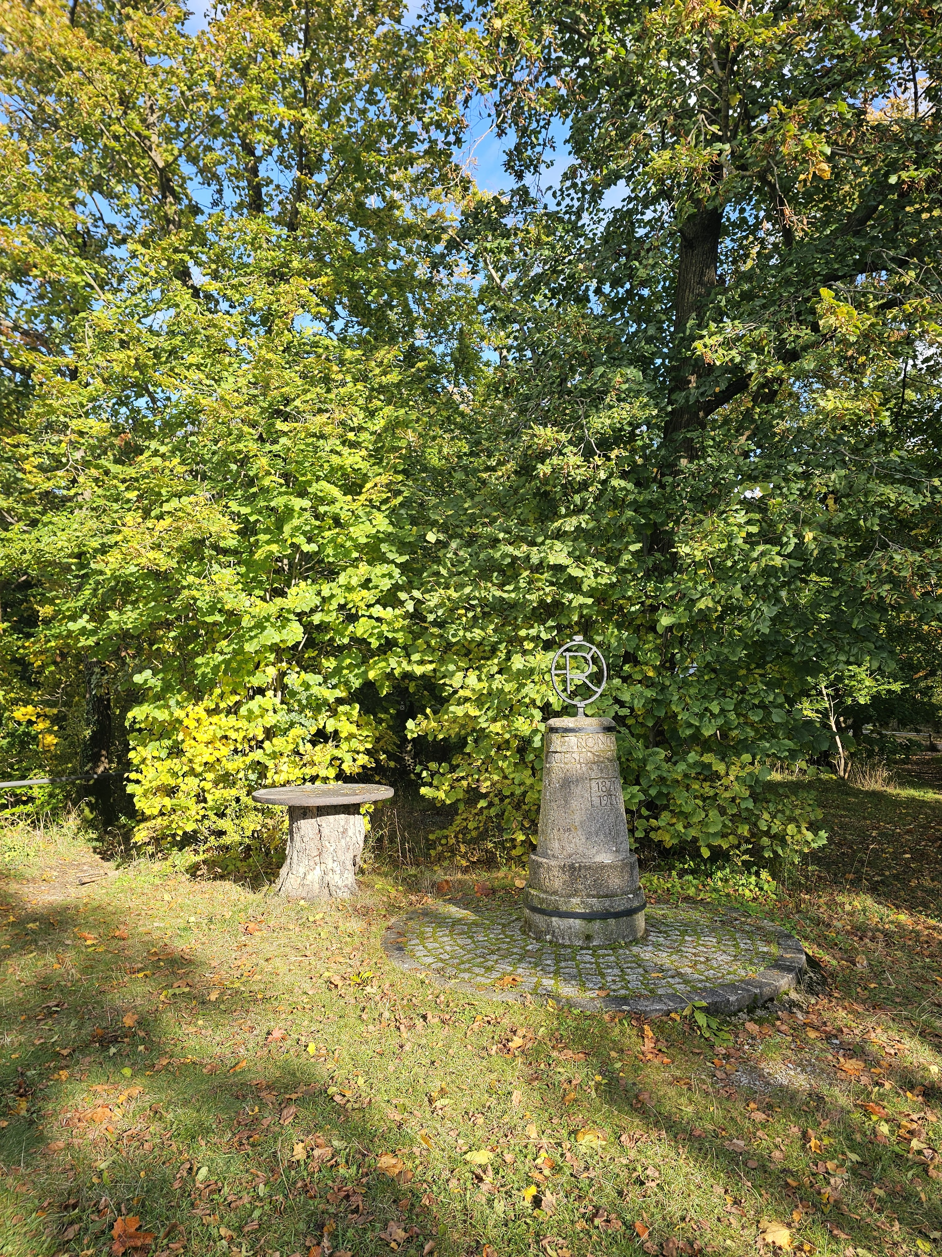 Rondell bei Keula